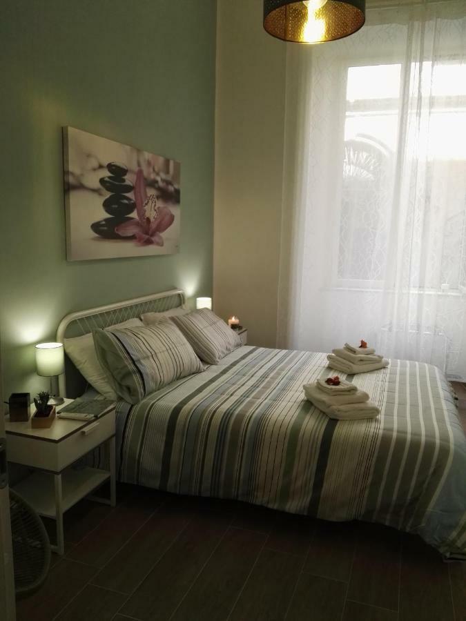 A Casa Di Chiara Apartment Napoli Exterior foto